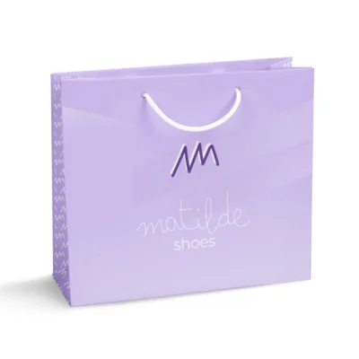 Shoppers in carta elegante per calzature